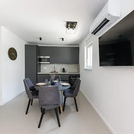 Antico Appartement Trogir